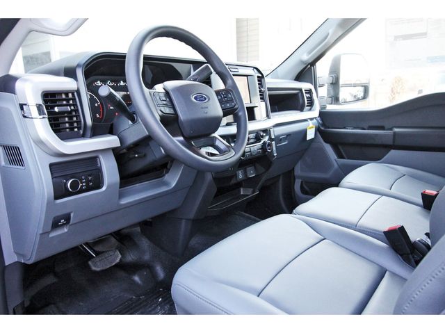 New 2025 Ford F-600 - photo 10