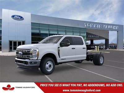 2025 Ford F-350 Crew Cab DRW 4x4 Cab Chassis for sale #SEC93885 - photo 1