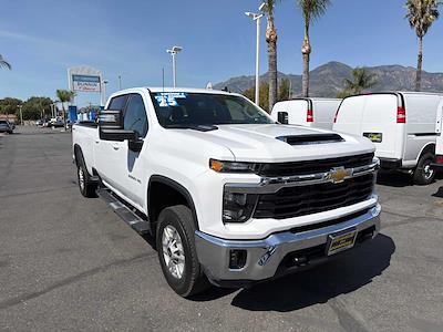 Used 2025 Chevrolet Silverado 2500 - photo 1