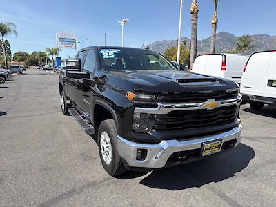 Used 2025 Chevrolet Silverado 2500 - photo 1