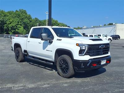 New 2025 Chevrolet Silverado 2500 LT Crew Cab 4WD Pickup for sale #259422 - photo 1