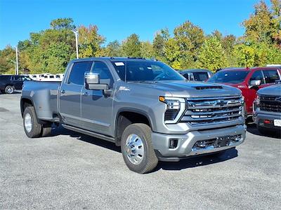 New 2026 Chevrolet Silverado 3500 High Country Crew Cab 4WD Pickup for sale #269066 - photo 1
