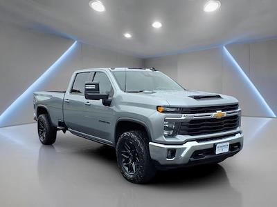 Used 2024 Chevrolet Silverado 2500 - photo 1