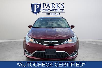 2017 Chrysler Pacifica FWD Minivan for sale #377430A - photo 2