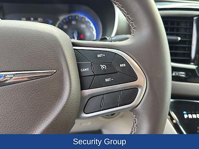 2017 Chrysler Pacifica FWD Minivan for sale #377430A - photo 1