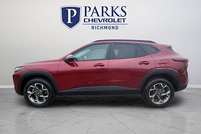 2025 Chevrolet Trax FWD SUV for sale #3R4519 - photo 2