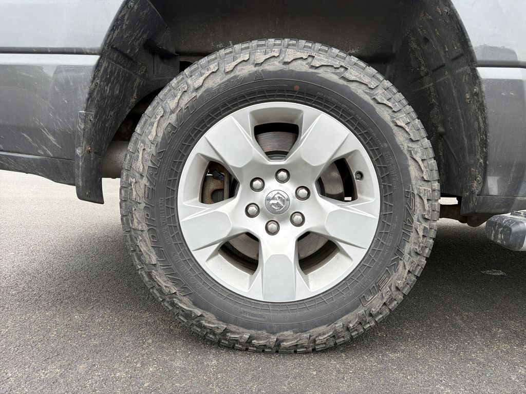 Used 2019 Ram 1500 - photo 2