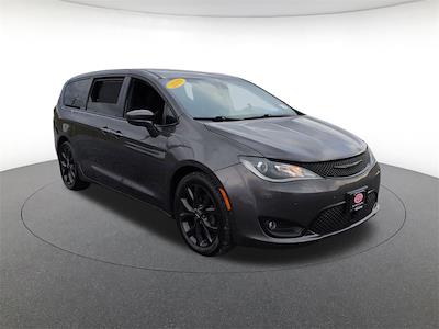 2019 Chrysler Pacifica FWD Minivan for sale #KJCA5524A - photo 1