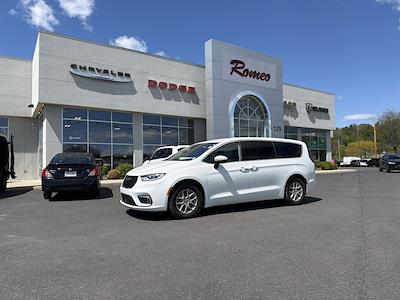 2023 Chrysler Pacifica FWD Minivan for sale #RJ3503 - photo 1