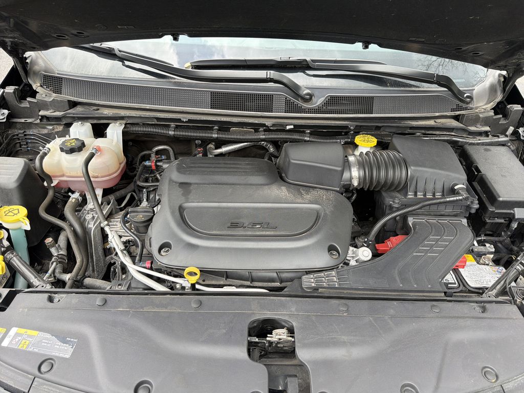 Used 2023 Chrysler Pacifica - photo 11