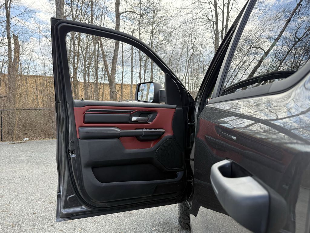 Used 2026 Ram 1500 - photo 24