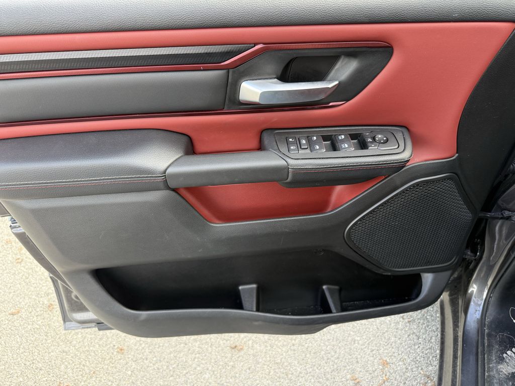 Used 2026 Ram 1500 - photo 25