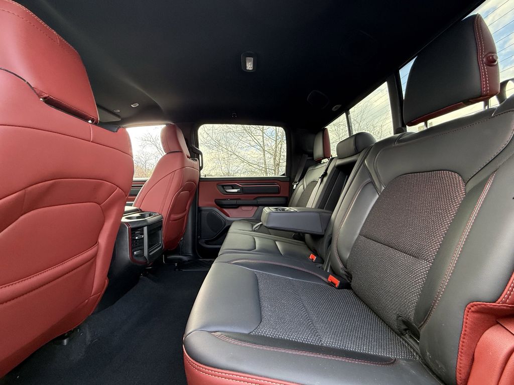Used 2026 Ram 1500 - photo 29