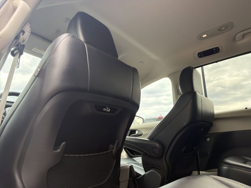 Used 2023 Chrysler Pacifica - photo 28