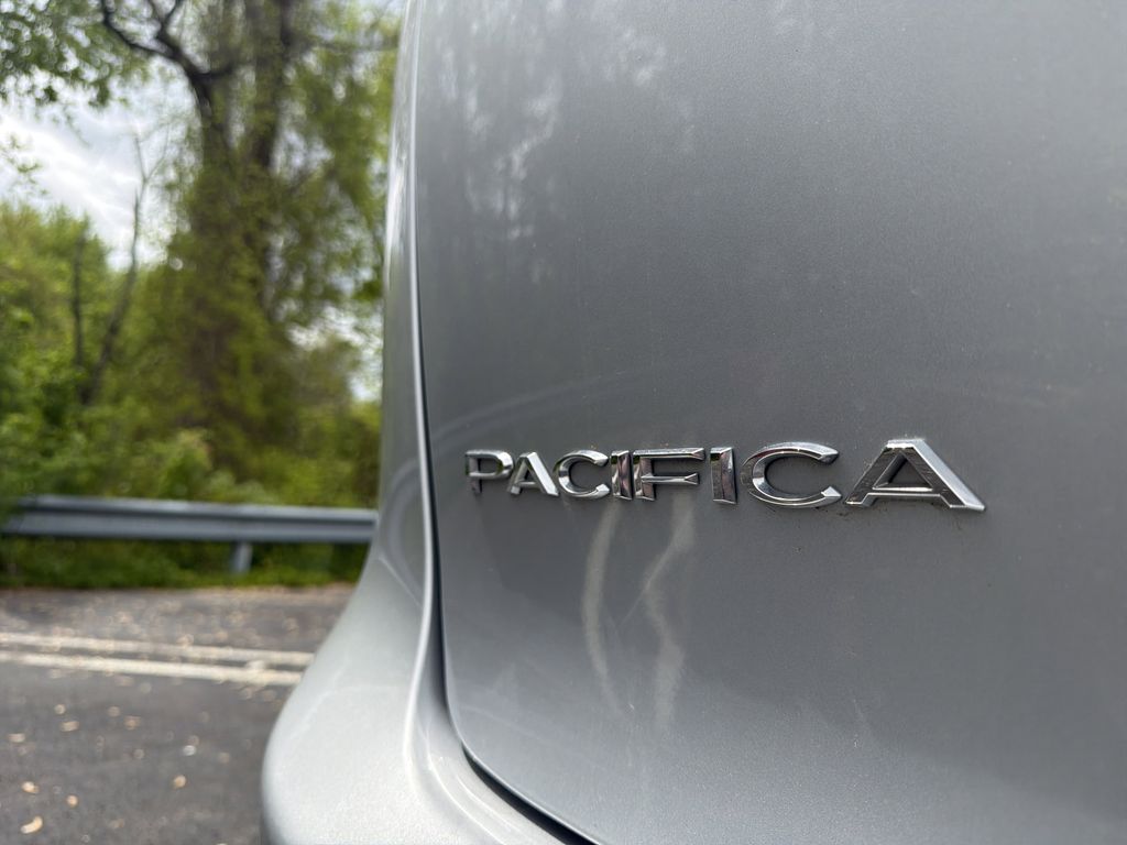 Used 2023 Chrysler Pacifica - photo 33