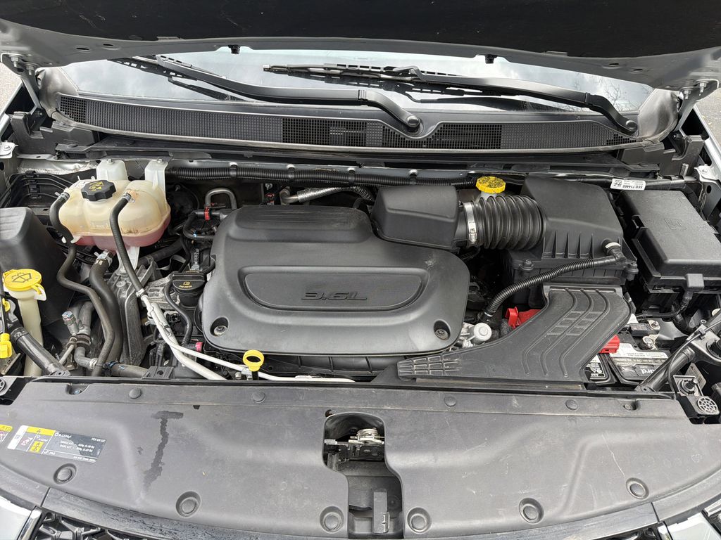 Used 2023 Chrysler Pacifica - photo 11