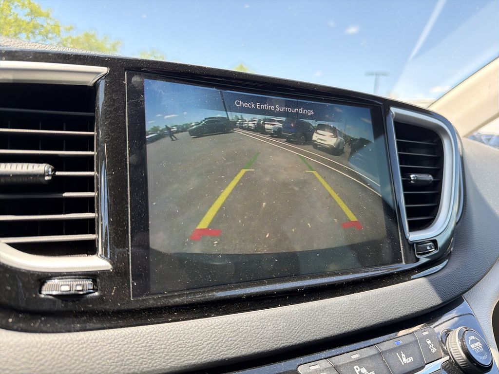 Used 2023 Chrysler Pacifica - photo 21