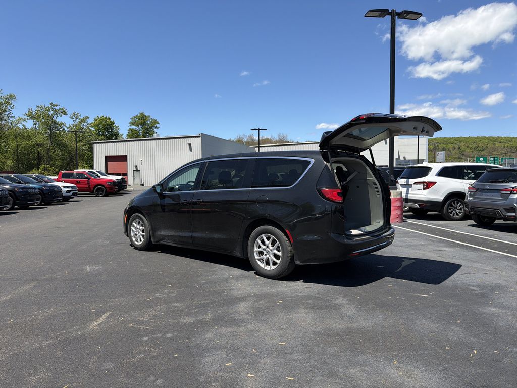 Used 2023 Chrysler Pacifica - photo 31
