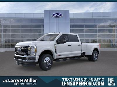 2025 Ford F-450 Crew Cab DRW 4WD Pickup for sale #SFOF250557 - photo 1