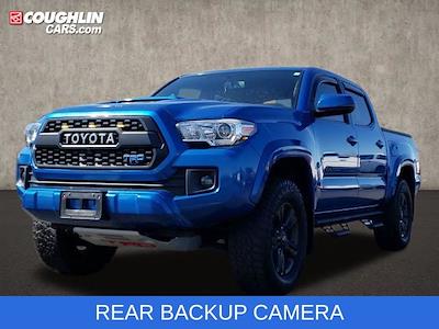 Used 2017 Toyota Tacoma - photo 1