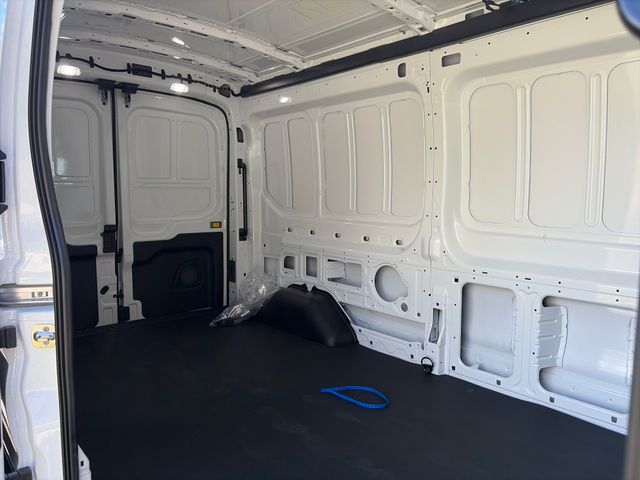 New 2026 Ford Transit 250 - photo 26