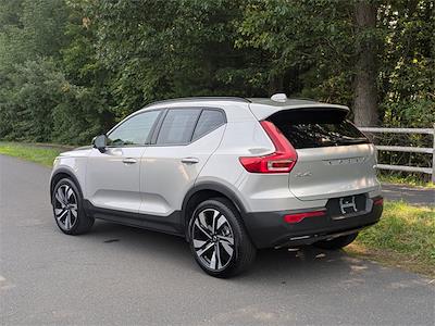 2025 Volvo XC40 AWD SUV for sale #27705 - photo 2
