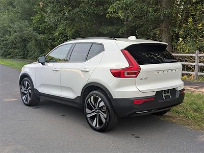 2025 Volvo XC40 AWD SUV for sale #27708 - photo 2