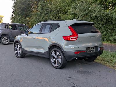 2024 Volvo XC40 AWD SUV for sale #27729 - photo 2