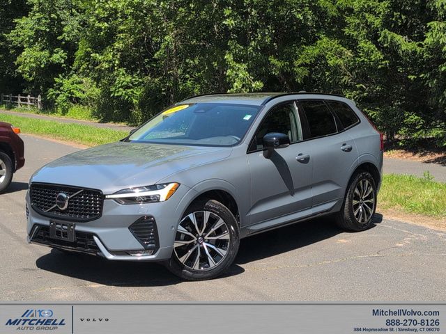 Used 2023 Volvo XC60 - photo 1