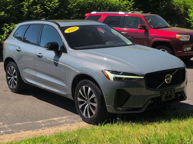 Used 2023 Volvo XC60 - photo 5