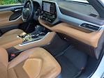 2021 Toyota Highlander AWD SUV for sale #37500A - photo 25