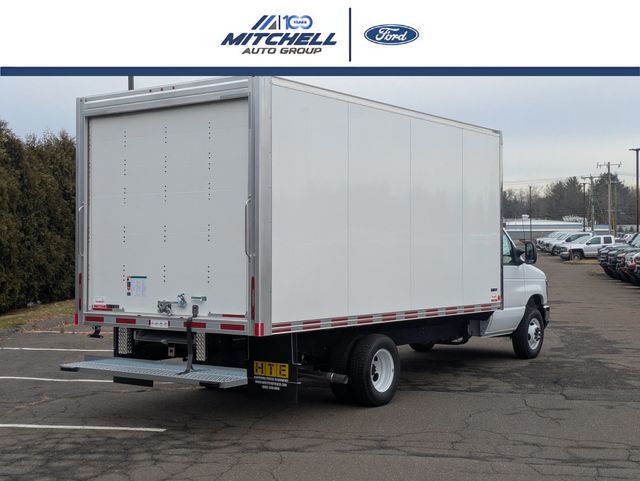New 2026 Ford E-450 Box Van - photo 2