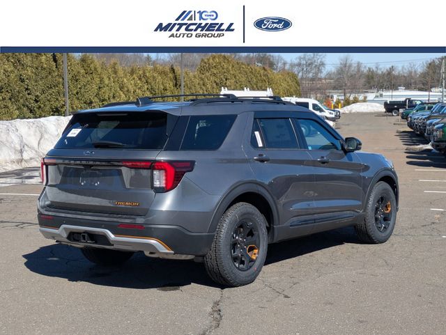 New 2026 Ford Explorer - photo 2