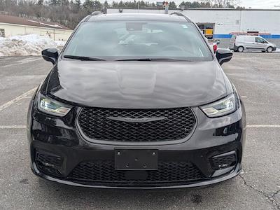 Used 2022 Chrysler Pacifica - photo 1