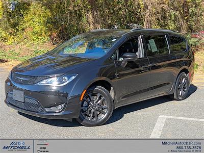 Used 2020 Chrysler Pacifica Launch Edition Minivan for sale #52794A - photo 1