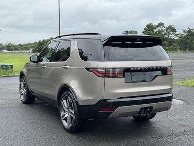 Used 2024 Land Rover Discovery Dynamic SE AWD SUV for sale #68015SL - photo 2