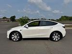 Used 2021 Tesla Model Y Long Range thumbnail 2