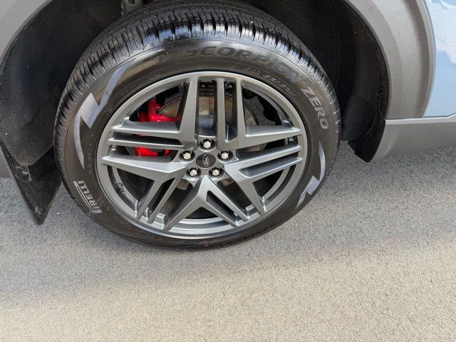 Used 2025 Ford Explorer - photo 5