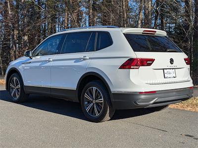 2024 Volkswagen Tiguan AWD SUV for sale #88866 - photo 2