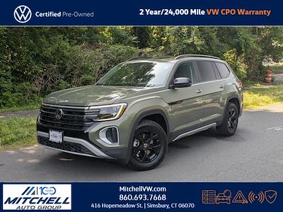 Used 2025 Volkswagen Atlas - photo 1