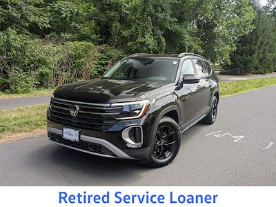 Used 2025 Volkswagen Atlas - photo 1
