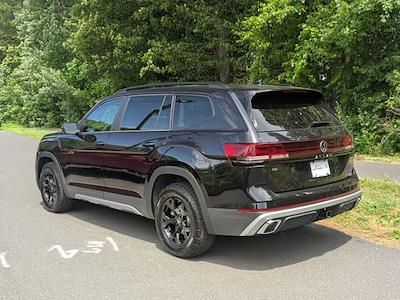 Used 2025 Volkswagen Atlas - photo 1