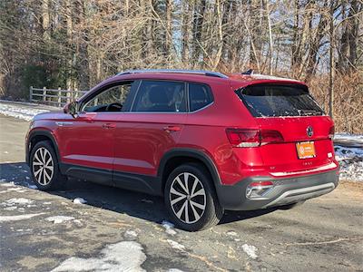 Used 2023 Volkswagen Taos SE for sale #89108A - photo 2