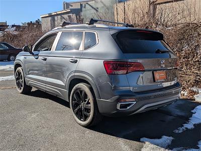 Used 2022 Volkswagen Taos SE for sale #89137A - photo 2