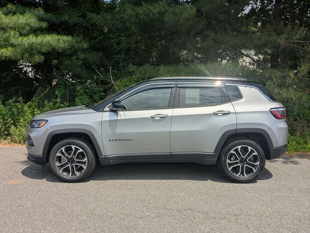 Used 2022 Jeep Compass - photo 11