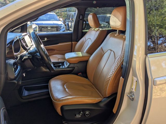 Used 2021 Chrysler Pacifica - photo 24