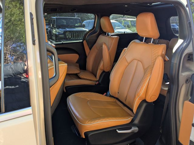 Used 2021 Chrysler Pacifica - photo 25