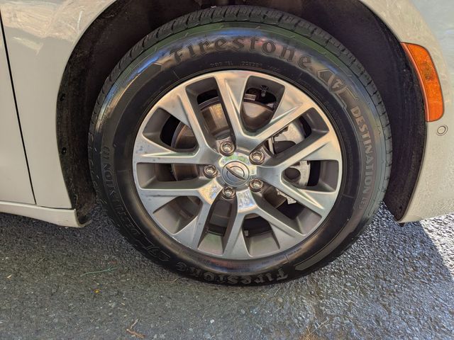 Used 2021 Chrysler Pacifica - photo 36