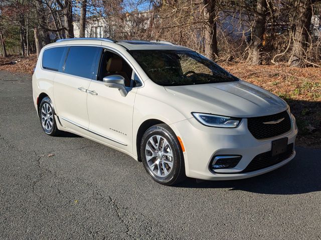 Used 2021 Chrysler Pacifica - photo 10