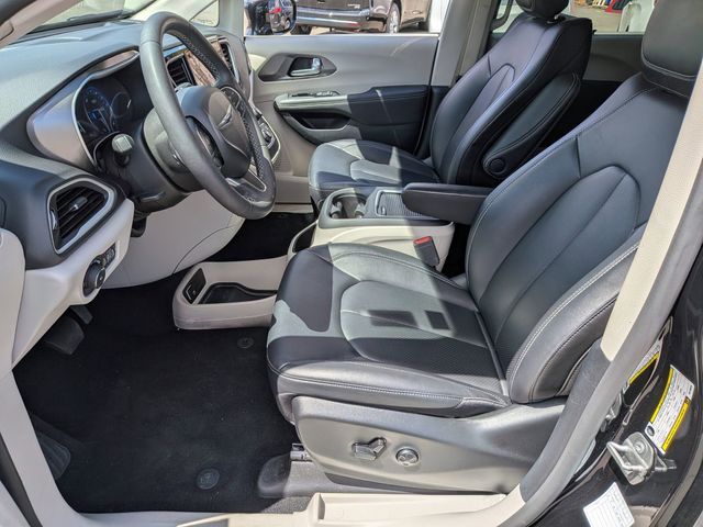 Used 2024 Chrysler Pacifica - photo 14